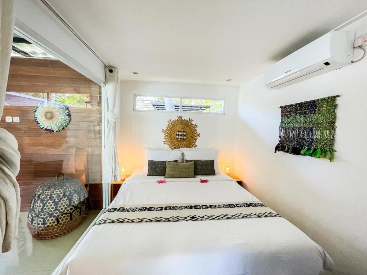 Villa Kotak Surfers Escape Reopening Rates Apply Now Selong Belanak Extérieur photo