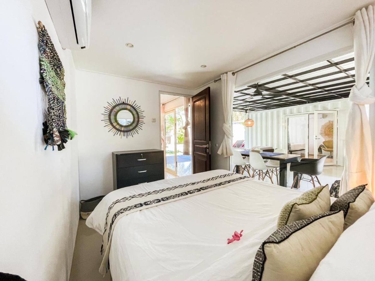 Villa Kotak Surfers Escape Reopening Rates Apply Now Selong Belanak Extérieur photo